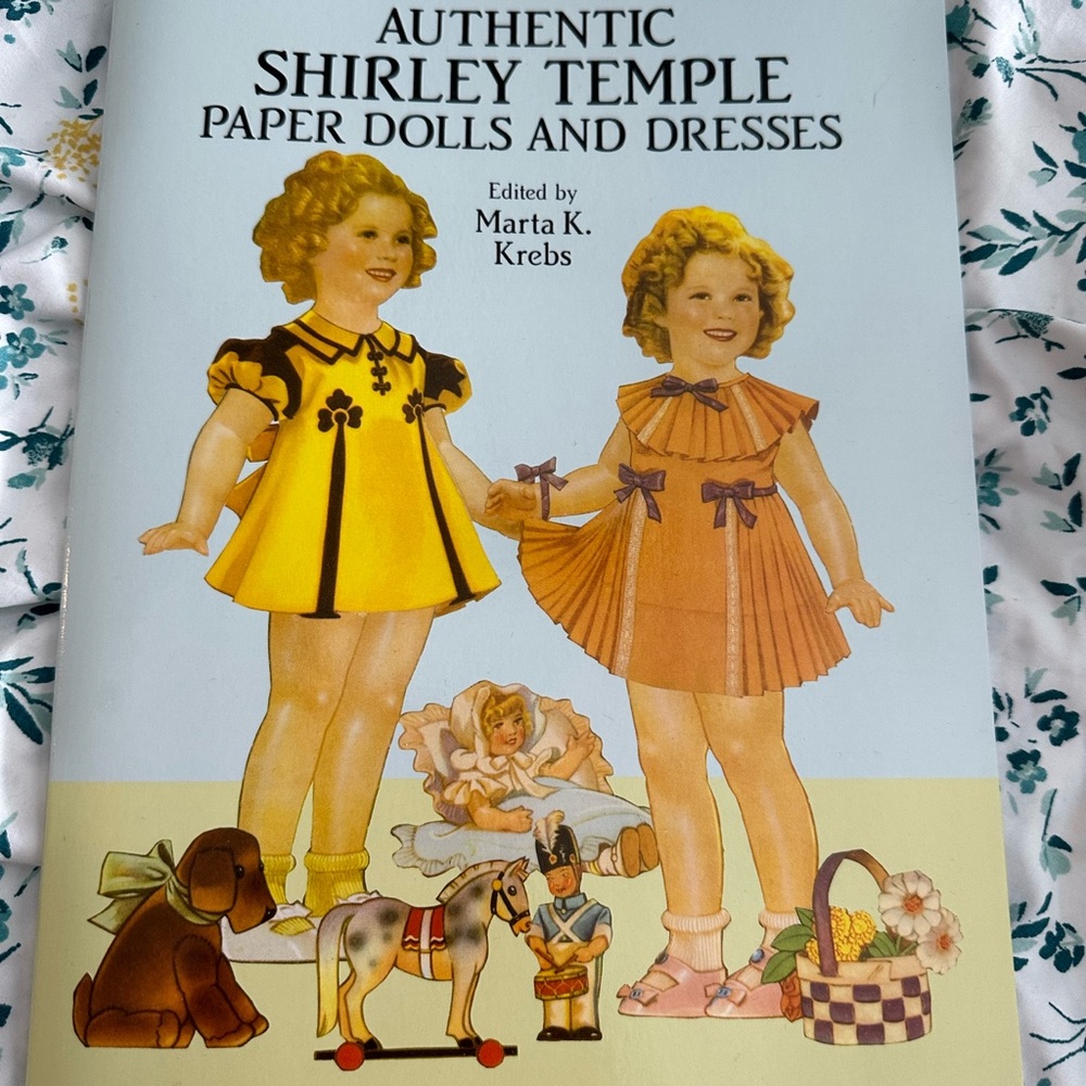 Paper dolls